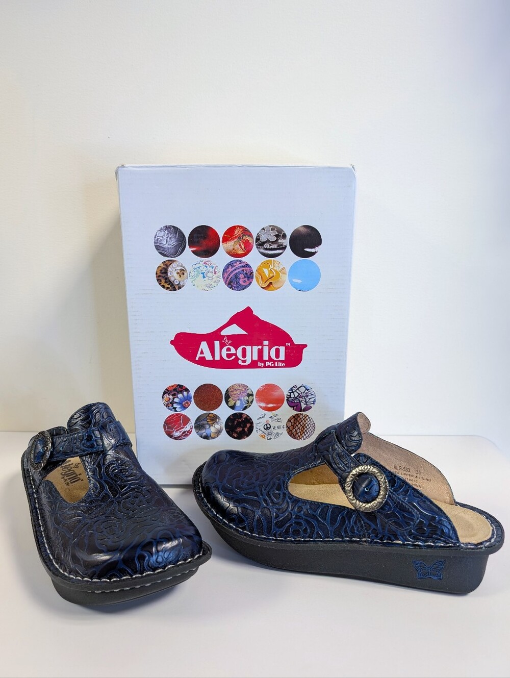 Alegria Classic Navy Emboss Rose Leather Comfort Clogs Mules NIB EU 35 US 5/5.5